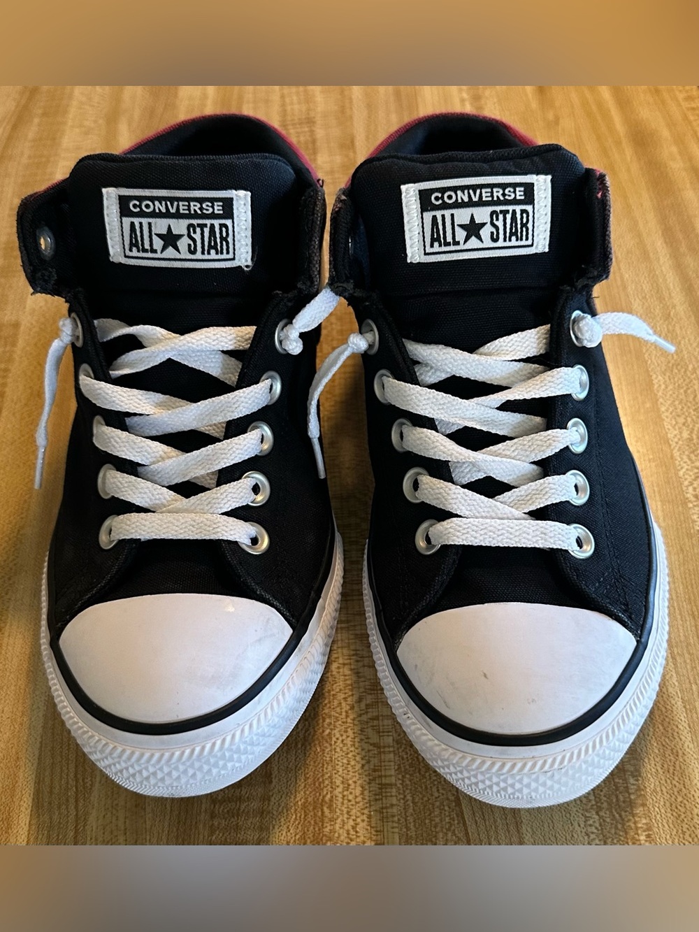 Converse All Star Black High Top Fashion Sneakers Junior (Youth) US Size 5.